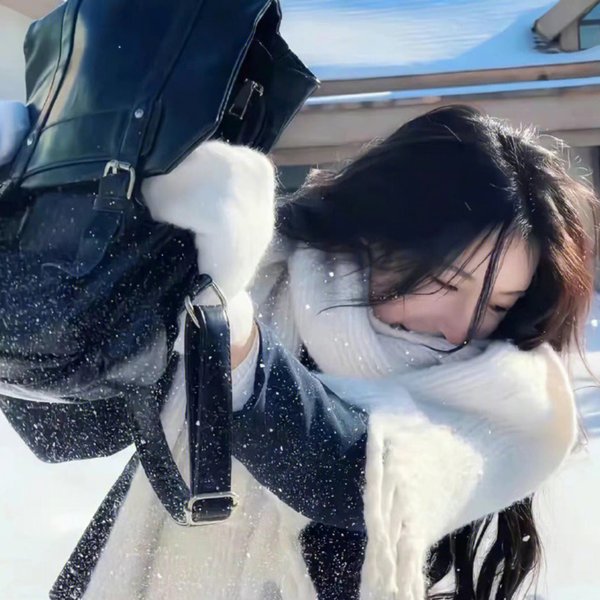 秘窗 剧照